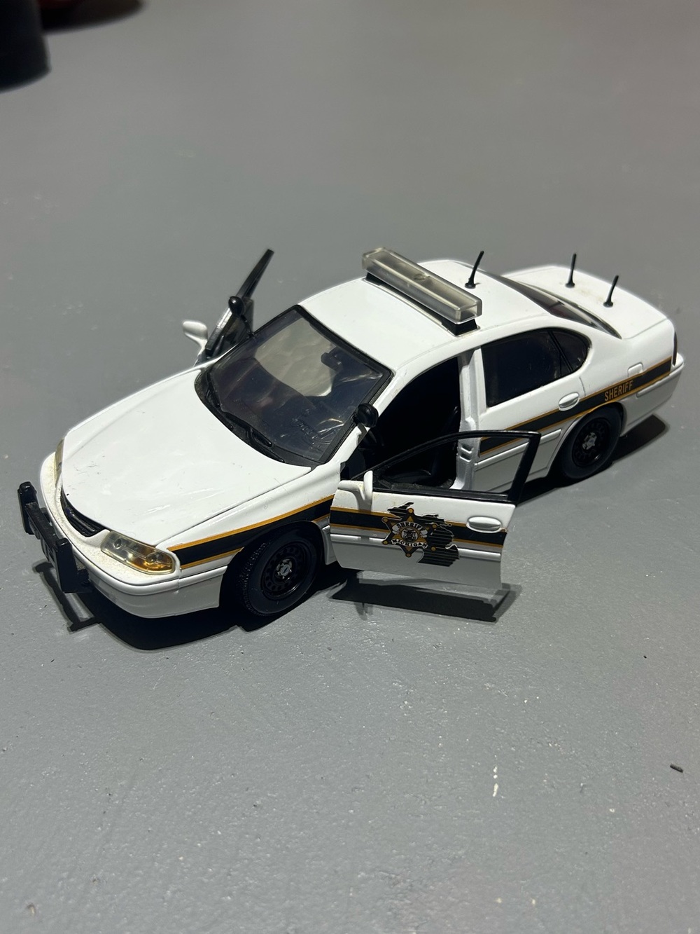 White Police Sedan Metal Toy Car with Functioning Front Doors